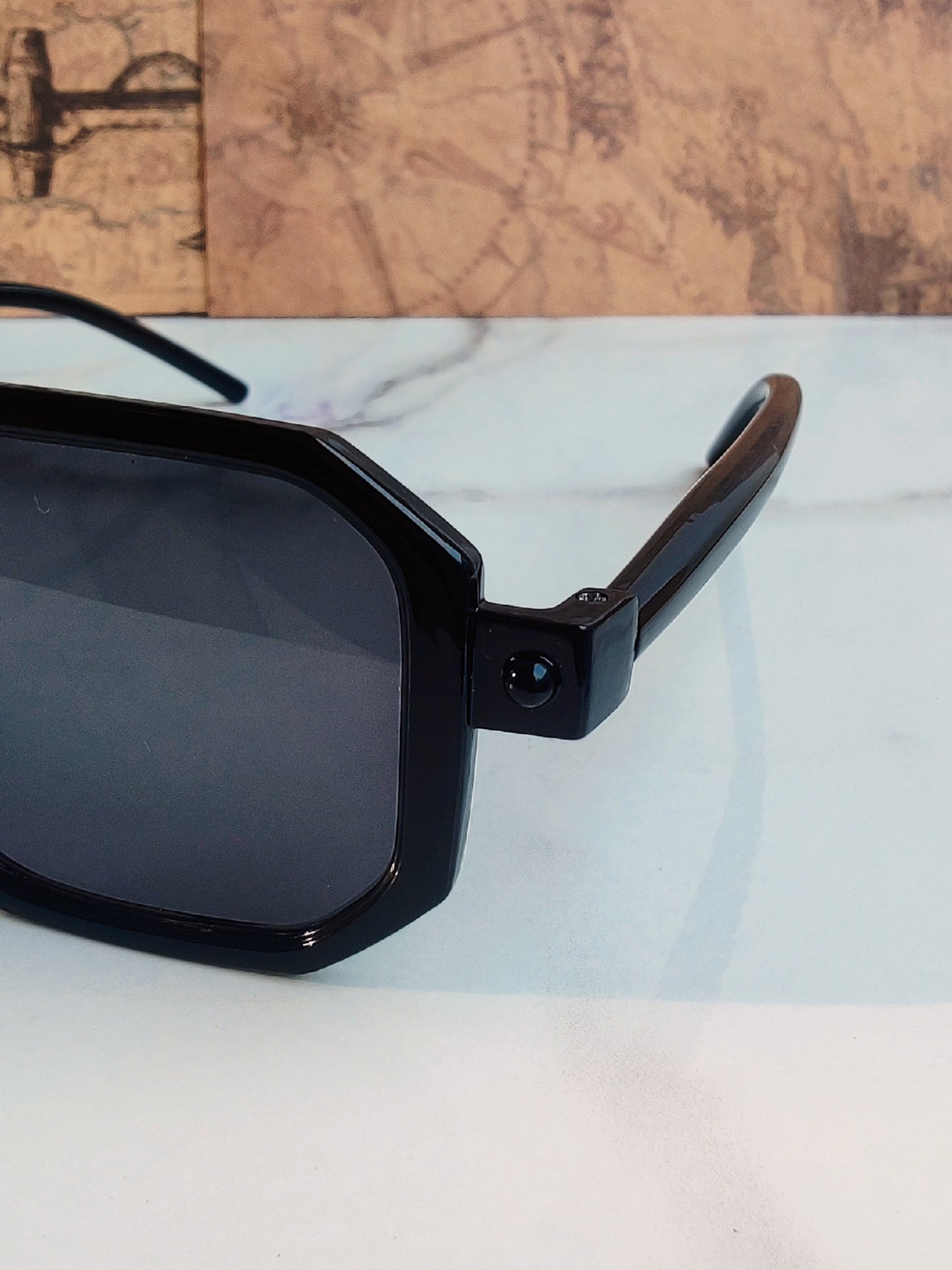 Uni-Sex Dune Sunglasses - Black