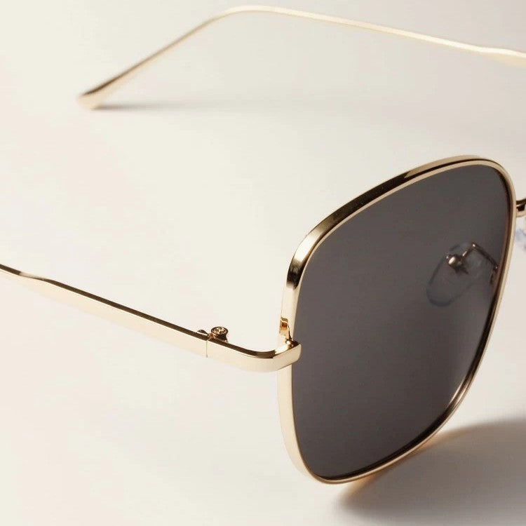 Lux Regalia - Women Metallic Sunglasses